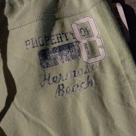 Capris - Picture 2 of 3